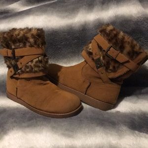 Guess suede/fur boots